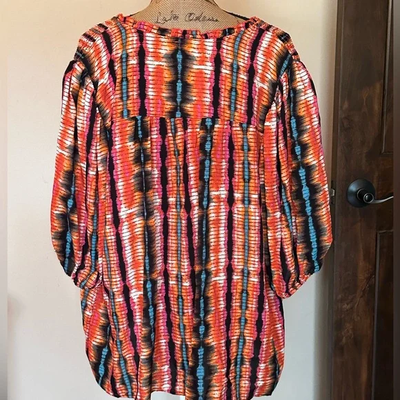 LAST ONE! Fun top-New with tag! - Picture 2 of 6